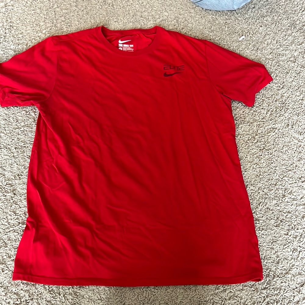 Nike Dri-Fit Red T-shirt Men’s Size Large